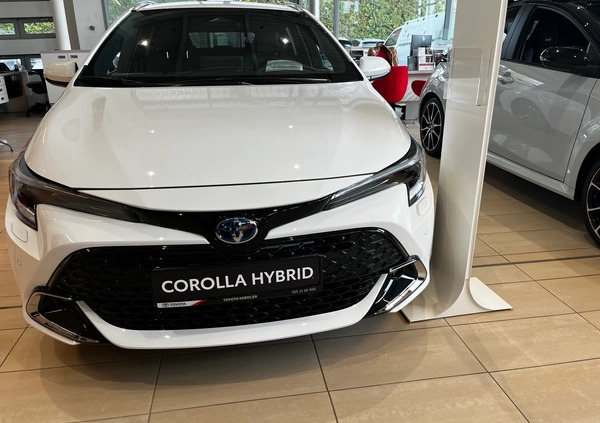Toyota Corolla cena 139999 przebieg: 7, rok produkcji 2024 z Brzozów małe 92